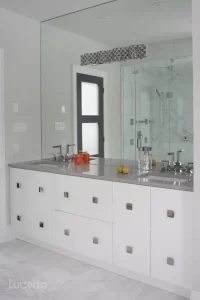 Yorkville - Shared Bathroom